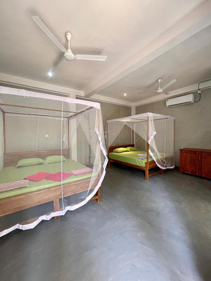 Jungle Escape Hiriketiya Hotel Dickwella Exterior photo