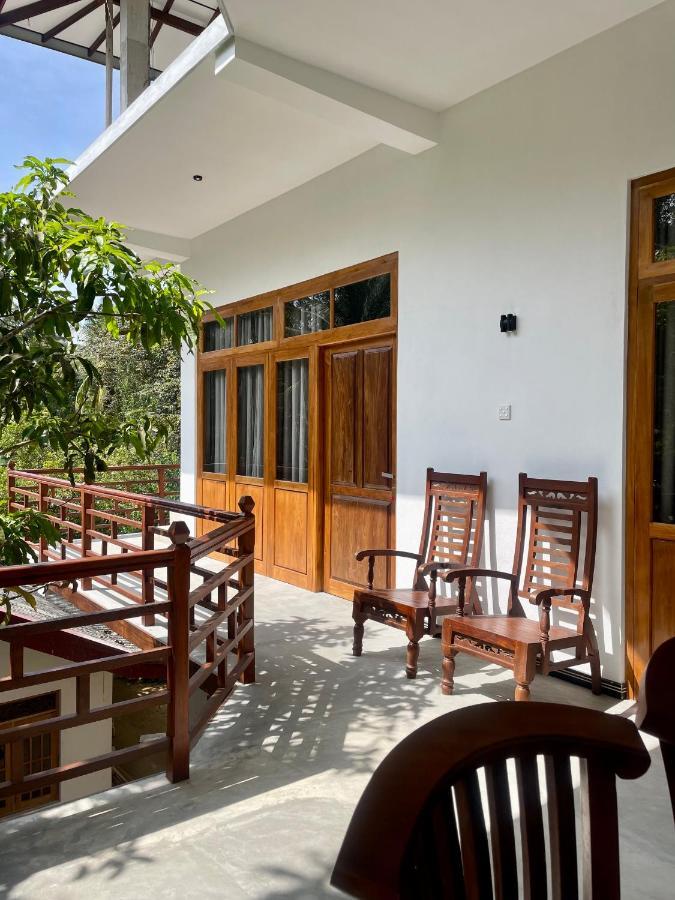Jungle Escape Hiriketiya Hotel Dickwella Exterior photo